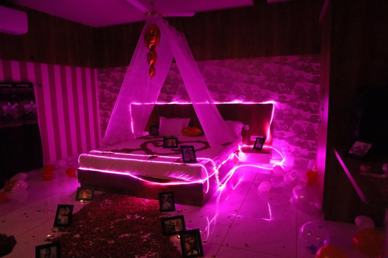 Kesar Hotel Viramgam Kültér fotó